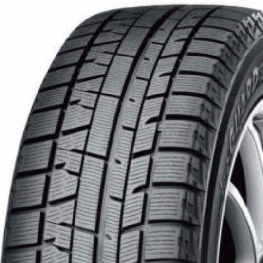 Yokohama iceGUARD iG50 215/70 R 15 98Q