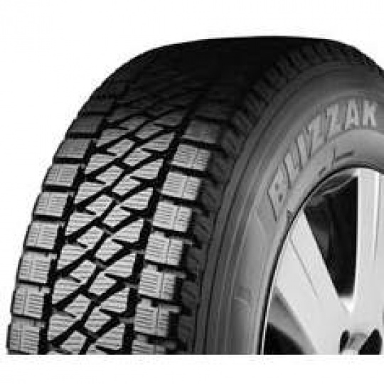 Bridgestone Blizzak W810 205/70 R 15C 106R